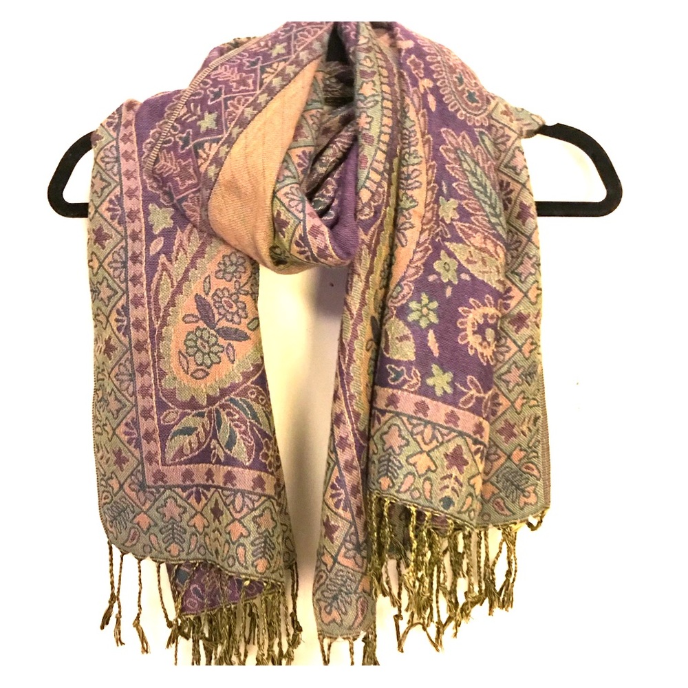 Pashmina-like Scarf